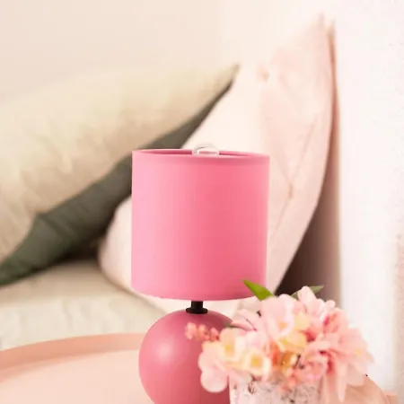 Qualys Vignoble Parking, Square View, Close To *